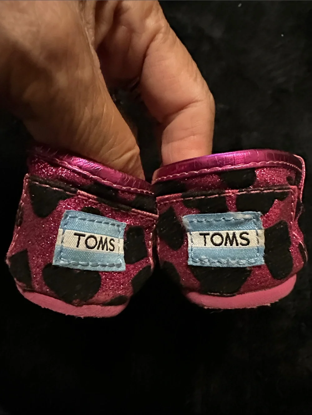 Toms Kids Glitter Heart Slip-Ons in Pink and Black